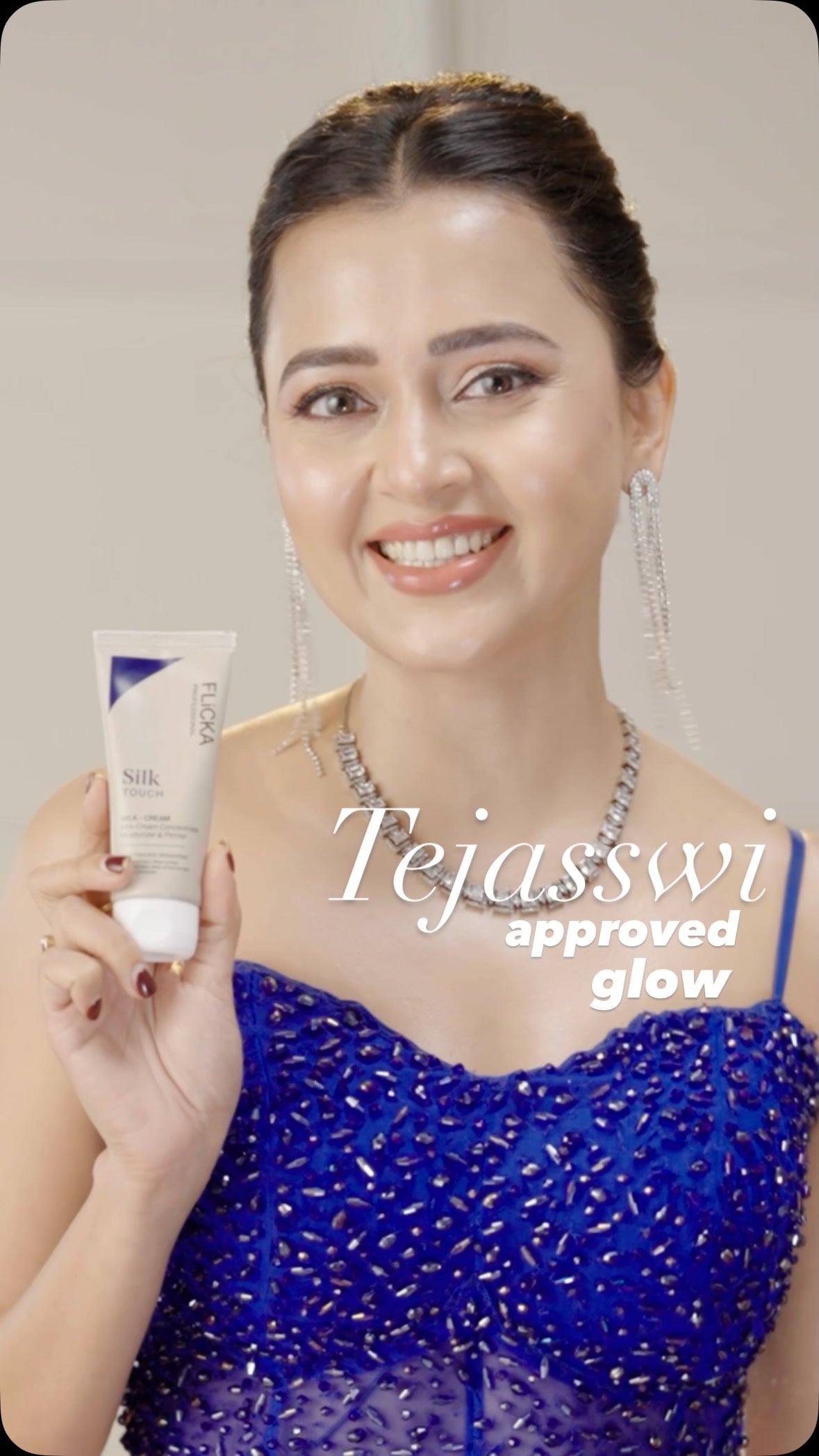 Flicka Professional Silk Touch 3 in 1 Milk Cream Moisturizer & Primer