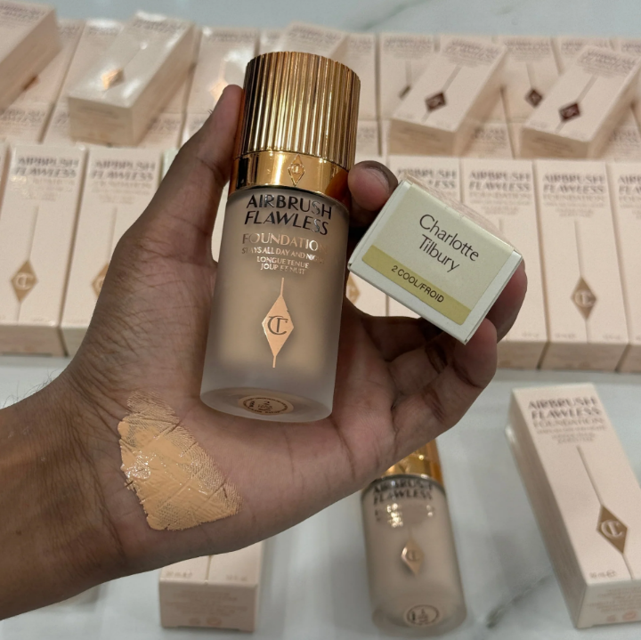 Charlotte tilbury AIRBRUSH FLAWLESS FOUNDATION